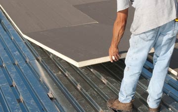 benefits of insulating Ceann A Tuath Loch Baghasdail flat roofing